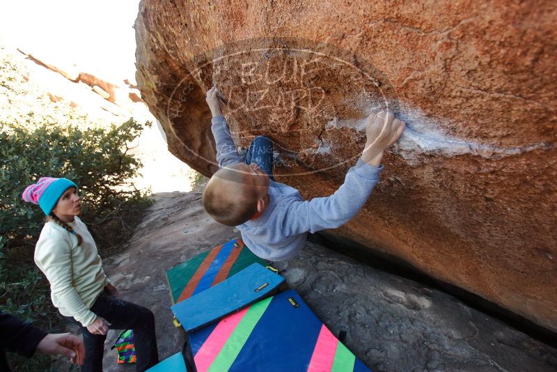 Bouldering in Hueco Tanks on 12/31/2019 with Blue Lizard Climbing and Yoga
Filename: SRM_20191231_1442250.jpg
Aperture: f/4.0
Shutter Speed: 1/320
Body: Canon EOS-1D Mark II
Lens: Canon EF 16-35mm f/2.8 L