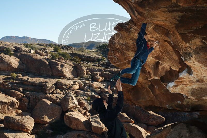 Bouldering in Hueco Tanks on 01/01/2020 with Blue Lizard Climbing and Yoga
Filename: SRM_20200101_1123010.jpg
Aperture: f/5.6
Shutter Speed: 1/250
Body: Canon EOS-1D Mark II
Lens: Canon EF 50mm f/1.8 II