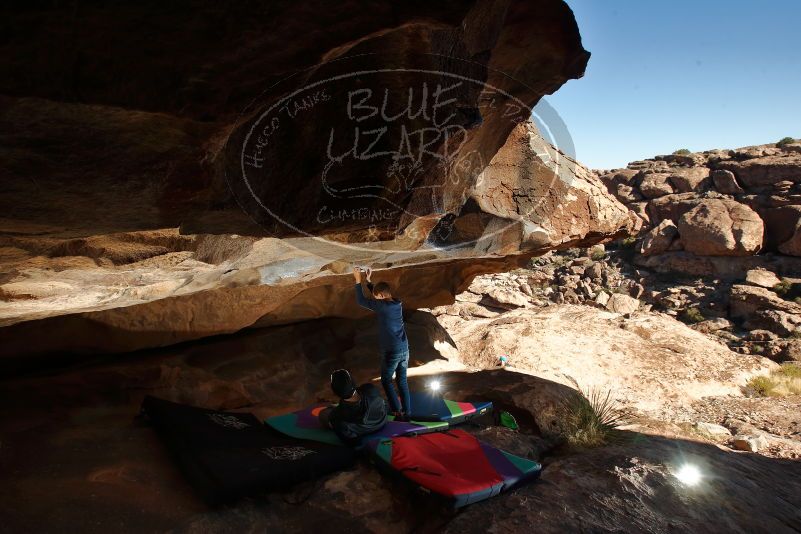 Bouldering in Hueco Tanks on 01/01/2020 with Blue Lizard Climbing and Yoga
Filename: SRM_20200101_1201030.jpg
Aperture: f/8.0
Shutter Speed: 1/250
Body: Canon EOS-1D Mark II
Lens: Canon EF 16-35mm f/2.8 L