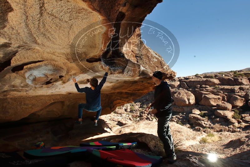 Bouldering in Hueco Tanks on 01/01/2020 with Blue Lizard Climbing and Yoga
Filename: SRM_20200101_1202310.jpg
Aperture: f/8.0
Shutter Speed: 1/250
Body: Canon EOS-1D Mark II
Lens: Canon EF 16-35mm f/2.8 L