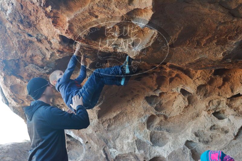 Bouldering in Hueco Tanks on 01/01/2020 with Blue Lizard Climbing and Yoga
Filename: SRM_20200101_1538500.jpg
Aperture: f/5.0
Shutter Speed: 1/250
Body: Canon EOS-1D Mark II
Lens: Canon EF 50mm f/1.8 II