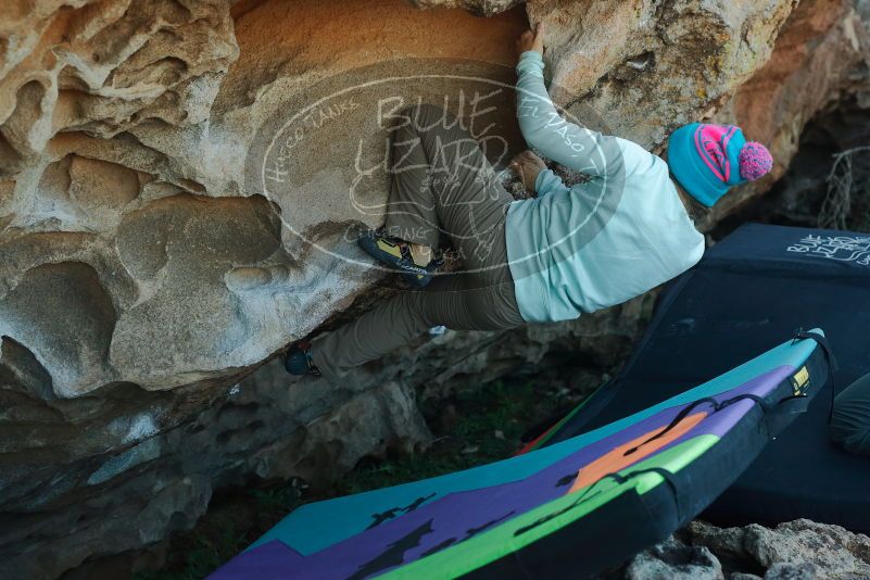 Bouldering in Hueco Tanks on 01/01/2020 with Blue Lizard Climbing and Yoga
Filename: SRM_20200101_1623190.jpg
Aperture: f/4.5
Shutter Speed: 1/320
Body: Canon EOS-1D Mark II
Lens: Canon EF 50mm f/1.8 II
