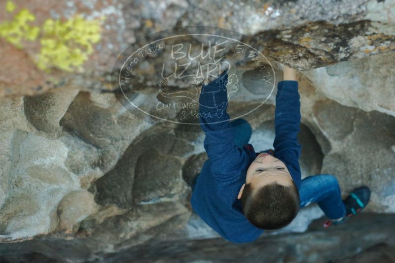 Bouldering in Hueco Tanks on 01/01/2020 with Blue Lizard Climbing and Yoga
Filename: SRM_20200101_1639210.jpg
Aperture: f/3.2
Shutter Speed: 1/250
Body: Canon EOS-1D Mark II
Lens: Canon EF 50mm f/1.8 II