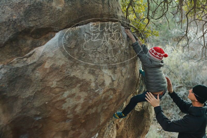 Bouldering in Hueco Tanks on 01/01/2020 with Blue Lizard Climbing and Yoga
Filename: SRM_20200101_1744170.jpg
Aperture: f/2.8
Shutter Speed: 1/250
Body: Canon EOS-1D Mark II
Lens: Canon EF 50mm f/1.8 II