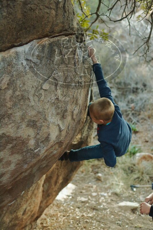 Bouldering in Hueco Tanks on 01/01/2020 with Blue Lizard Climbing and Yoga
Filename: SRM_20200101_1753170.jpg
Aperture: f/2.8
Shutter Speed: 1/200
Body: Canon EOS-1D Mark II
Lens: Canon EF 50mm f/1.8 II