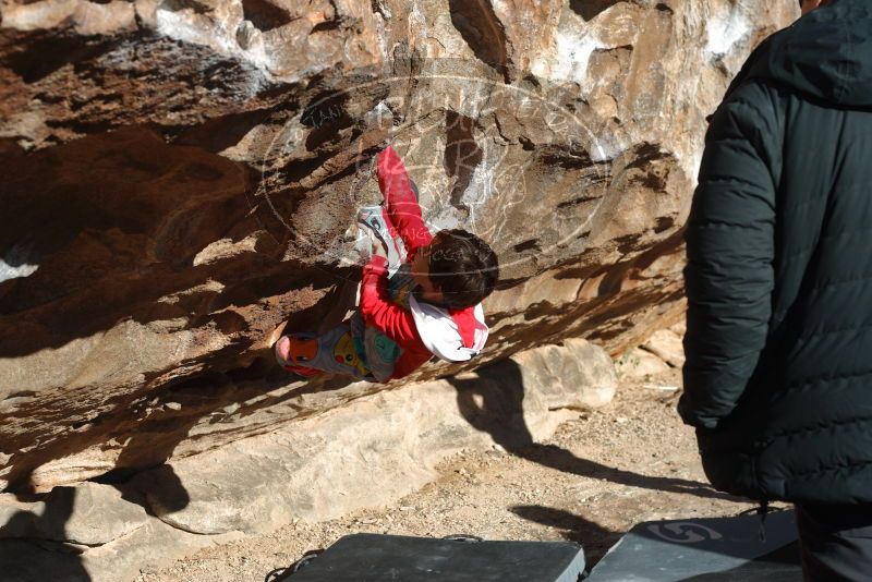 Bouldering in Hueco Tanks on 01/03/2020 with Blue Lizard Climbing and Yoga
Filename: SRM_20200103_1046210.jpg
Aperture: f/5.0
Shutter Speed: 1/320
Body: Canon EOS-1D Mark II
Lens: Canon EF 50mm f/1.8 II