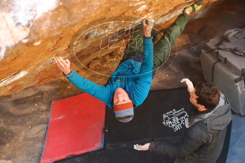 Bouldering in Hueco Tanks on 01/03/2020 with Blue Lizard Climbing and Yoga
Filename: SRM_20200103_1620000.jpg
Aperture: f/2.8
Shutter Speed: 1/250
Body: Canon EOS-1D Mark II
Lens: Canon EF 50mm f/1.8 II