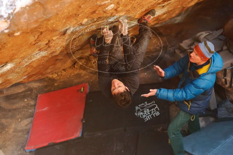 Bouldering in Hueco Tanks on 01/03/2020 with Blue Lizard Climbing and Yoga

Filename: SRM_20200103_1627180.jpg
Aperture: f/3.2
Shutter Speed: 1/250
Body: Canon EOS-1D Mark II
Lens: Canon EF 50mm f/1.8 II