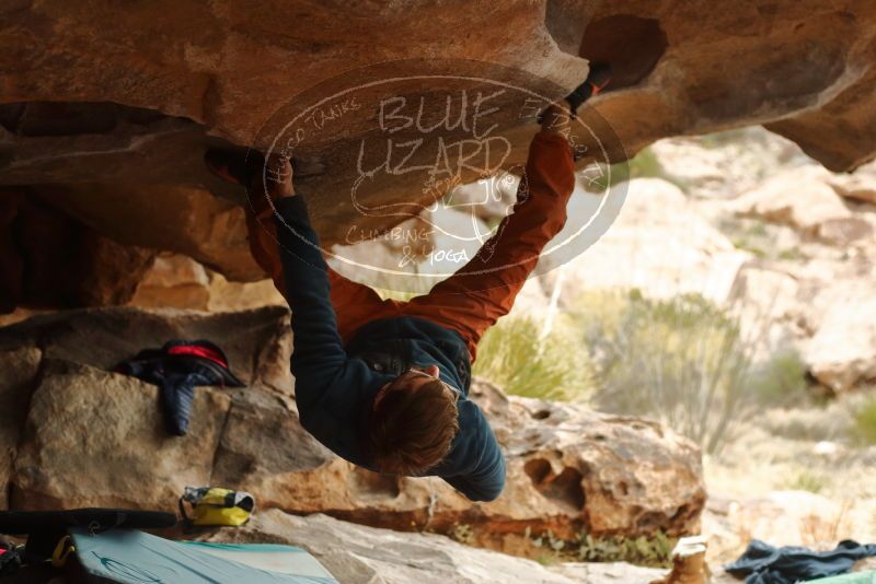 Bouldering in Hueco Tanks on 01/02/2020 with Blue Lizard Climbing and Yoga

Filename: SRM_20200102_1126570.jpg
Aperture: f/3.2
Shutter Speed: 1/250
Body: Canon EOS-1D Mark II
Lens: Canon EF 50mm f/1.8 II