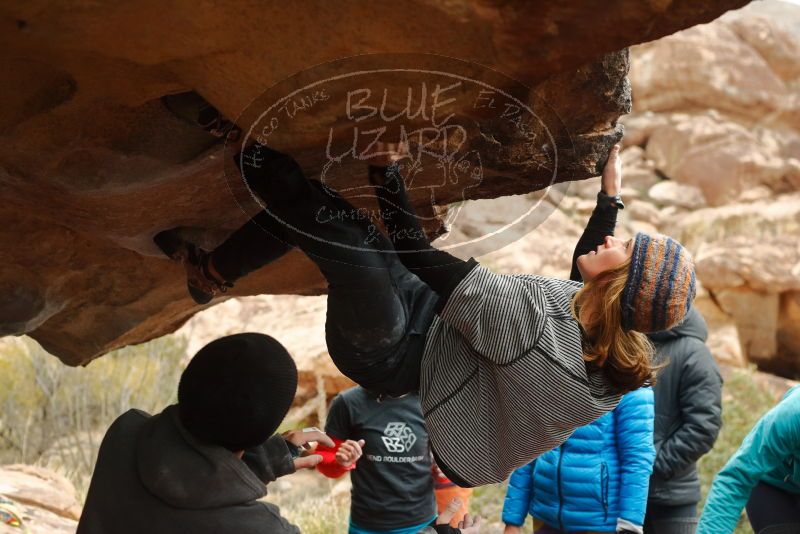 Bouldering in Hueco Tanks on 01/02/2020 with Blue Lizard Climbing and Yoga
Filename: SRM_20200102_1146090.jpg
Aperture: f/4.0
Shutter Speed: 1/250
Body: Canon EOS-1D Mark II
Lens: Canon EF 50mm f/1.8 II
