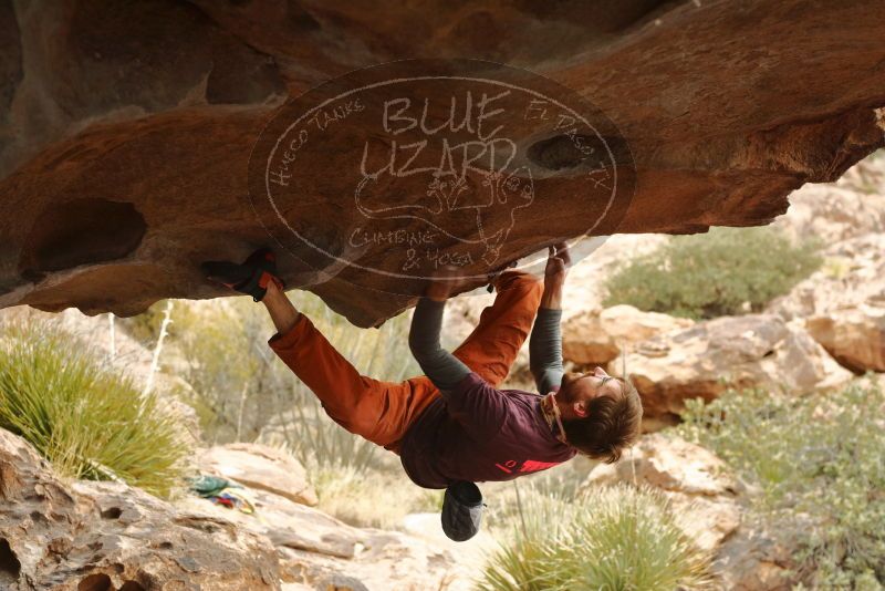 Bouldering in Hueco Tanks on 01/02/2020 with Blue Lizard Climbing and Yoga
Filename: SRM_20200102_1147560.jpg
Aperture: f/4.0
Shutter Speed: 1/250
Body: Canon EOS-1D Mark II
Lens: Canon EF 50mm f/1.8 II