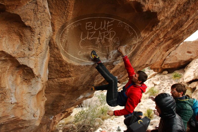 Bouldering in Hueco Tanks on 01/02/2020 with Blue Lizard Climbing and Yoga
Filename: SRM_20200102_1334521.jpg
Aperture: f/5.6
Shutter Speed: 1/250
Body: Canon EOS-1D Mark II
Lens: Canon EF 16-35mm f/2.8 L