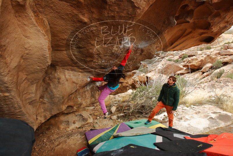 Bouldering in Hueco Tanks on 01/02/2020 with Blue Lizard Climbing and Yoga

Filename: SRM_20200102_1349451.jpg
Aperture: f/6.3
Shutter Speed: 1/200
Body: Canon EOS-1D Mark II
Lens: Canon EF 16-35mm f/2.8 L