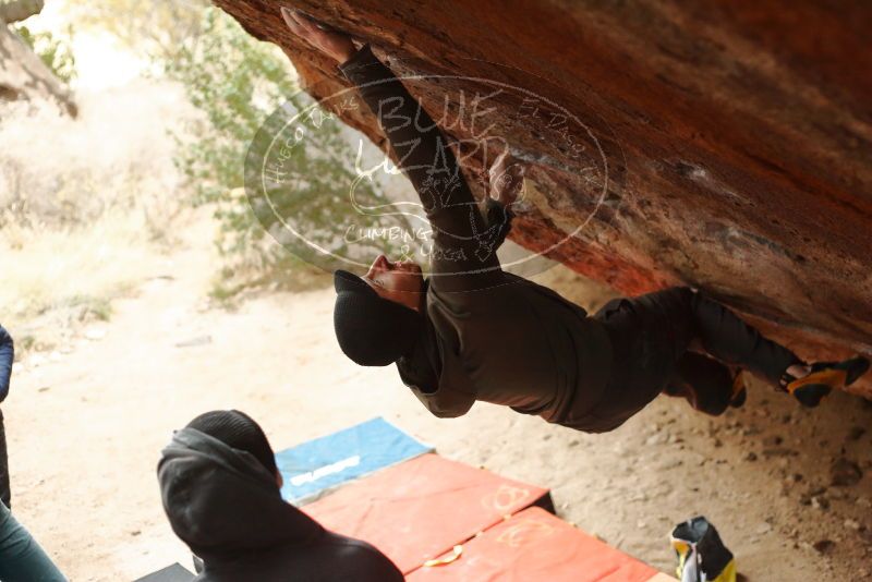 Bouldering in Hueco Tanks on 01/02/2020 with Blue Lizard Climbing and Yoga
Filename: SRM_20200102_1505590.jpg
Aperture: f/2.8
Shutter Speed: 1/250
Body: Canon EOS-1D Mark II
Lens: Canon EF 50mm f/1.8 II