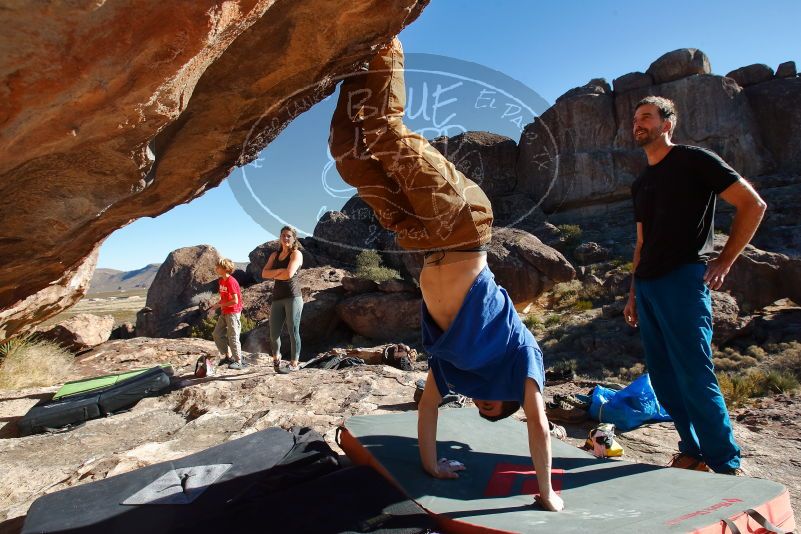 Bouldering in Hueco Tanks on 01/05/2020 with Blue Lizard Climbing and Yoga
Filename: SRM_20200105_1119270.jpg
Aperture: f/8.0
Shutter Speed: 1/320
Body: Canon EOS-1D Mark II
Lens: Canon EF 16-35mm f/2.8 L