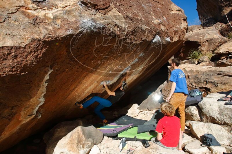 Bouldering in Hueco Tanks on 01/05/2020 with Blue Lizard Climbing and Yoga

Filename: SRM_20200105_1402290.jpg
Aperture: f/8.0
Shutter Speed: 1/250
Body: Canon EOS-1D Mark II
Lens: Canon EF 16-35mm f/2.8 L