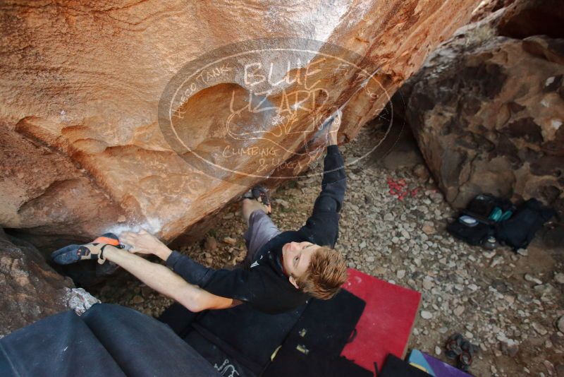 Bouldering in Hueco Tanks on 01/04/2020 with Blue Lizard Climbing and Yoga

Filename: SRM_20200104_1633410.jpg
Aperture: f/4.0
Shutter Speed: 1/250
Body: Canon EOS-1D Mark II
Lens: Canon EF 16-35mm f/2.8 L