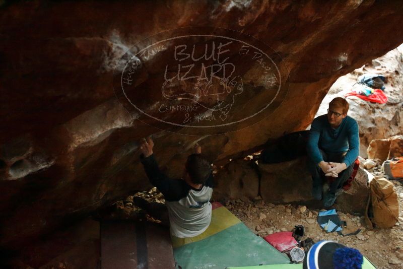 Bouldering in Hueco Tanks on 01/04/2020 with Blue Lizard Climbing and Yoga
Filename: SRM_20200104_1746550.jpg
Aperture: f/2.8
Shutter Speed: 1/160
Body: Canon EOS-1D Mark II
Lens: Canon EF 16-35mm f/2.8 L