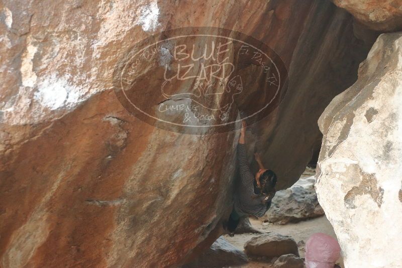 Bouldering in Hueco Tanks on 01/08/2020 with Blue Lizard Climbing and Yoga
Filename: SRM_20200108_1110400.jpg
Aperture: f/3.2
Shutter Speed: 1/250
Body: Canon EOS-1D Mark II
Lens: Canon EF 50mm f/1.8 II