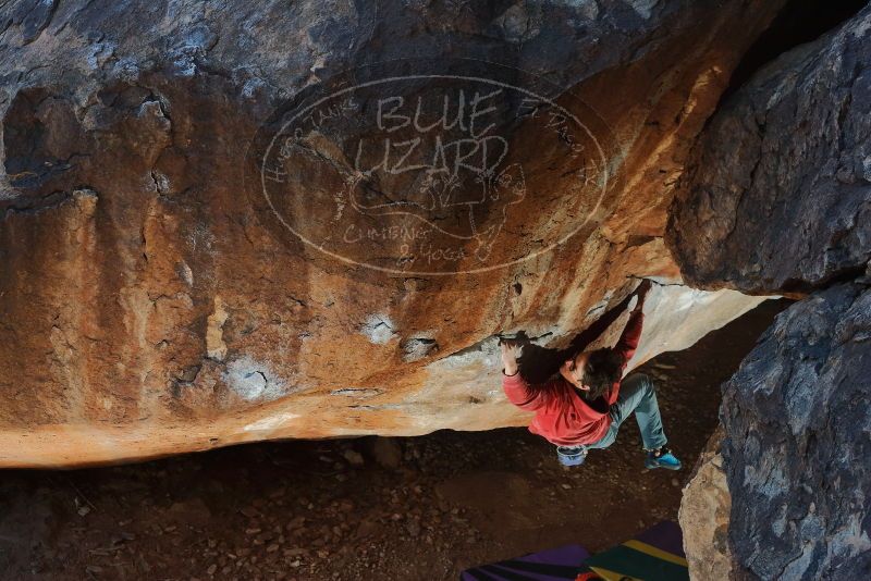 Bouldering in Hueco Tanks on 01/08/2020 with Blue Lizard Climbing and Yoga

Filename: SRM_20200108_1130470.jpg
Aperture: f/5.6
Shutter Speed: 1/250
Body: Canon EOS-1D Mark II
Lens: Canon EF 50mm f/1.8 II