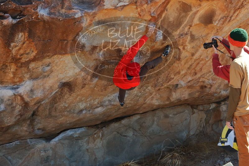 Bouldering in Hueco Tanks on 01/08/2020 with Blue Lizard Climbing and Yoga
Filename: SRM_20200108_1248210.jpg
Aperture: f/5.6
Shutter Speed: 1/400
Body: Canon EOS-1D Mark II
Lens: Canon EF 50mm f/1.8 II