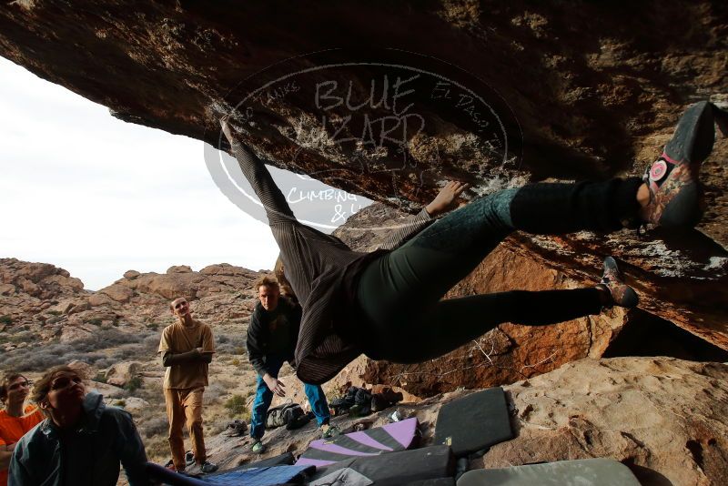 Bouldering in Hueco Tanks on 01/08/2020 with Blue Lizard Climbing and Yoga

Filename: SRM_20200108_1654121.jpg
Aperture: f/7.1
Shutter Speed: 1/320
Body: Canon EOS-1D Mark II
Lens: Canon EF 16-35mm f/2.8 L