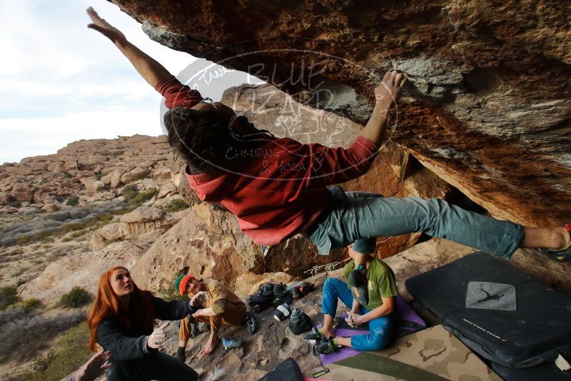 Bouldering in Hueco Tanks on 01/08/2020 with Blue Lizard Climbing and Yoga
Filename: SRM_20200108_1717260.jpg
Aperture: f/5.6
Shutter Speed: 1/500
Body: Canon EOS-1D Mark II
Lens: Canon EF 16-35mm f/2.8 L