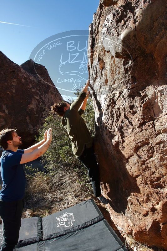 Bouldering in Hueco Tanks on 01/12/2020 with Blue Lizard Climbing and Yoga
Filename: SRM_20200112_1047490.jpg
Aperture: f/7.1
Shutter Speed: 1/320
Body: Canon EOS-1D Mark II
Lens: Canon EF 16-35mm f/2.8 L