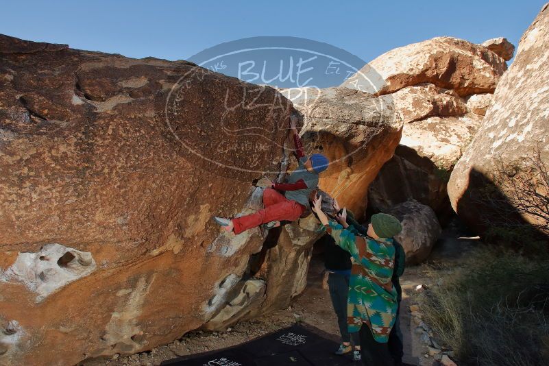 Bouldering in Hueco Tanks on 01/12/2020 with Blue Lizard Climbing and Yoga

Filename: SRM_20200112_1123370.jpg
Aperture: f/8.0
Shutter Speed: 1/250
Body: Canon EOS-1D Mark II
Lens: Canon EF 16-35mm f/2.8 L