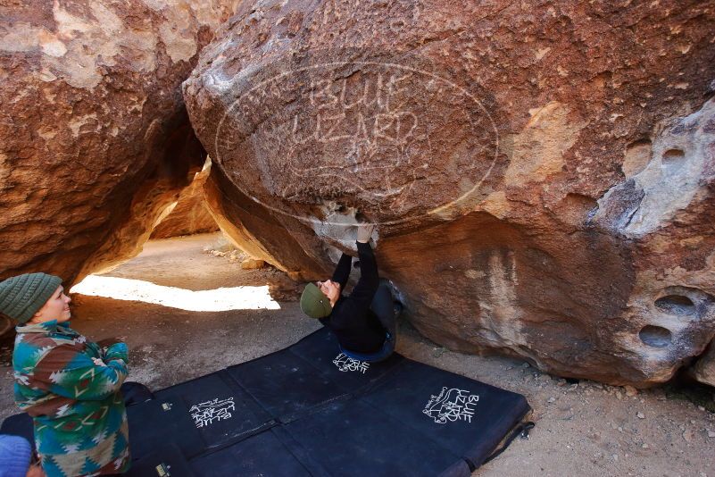 Bouldering in Hueco Tanks on 01/12/2020 with Blue Lizard Climbing and Yoga

Filename: SRM_20200112_1130330.jpg
Aperture: f/4.5
Shutter Speed: 1/250
Body: Canon EOS-1D Mark II
Lens: Canon EF 16-35mm f/2.8 L