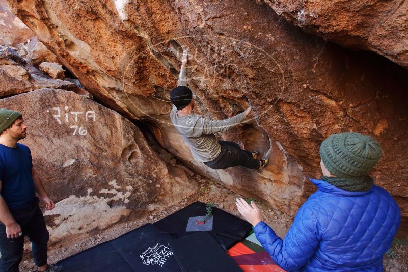 Bouldering in Hueco Tanks on 01/12/2020 with Blue Lizard Climbing and Yoga
Filename: SRM_20200112_1152090.jpg
Aperture: f/4.5
Shutter Speed: 1/250
Body: Canon EOS-1D Mark II
Lens: Canon EF 16-35mm f/2.8 L