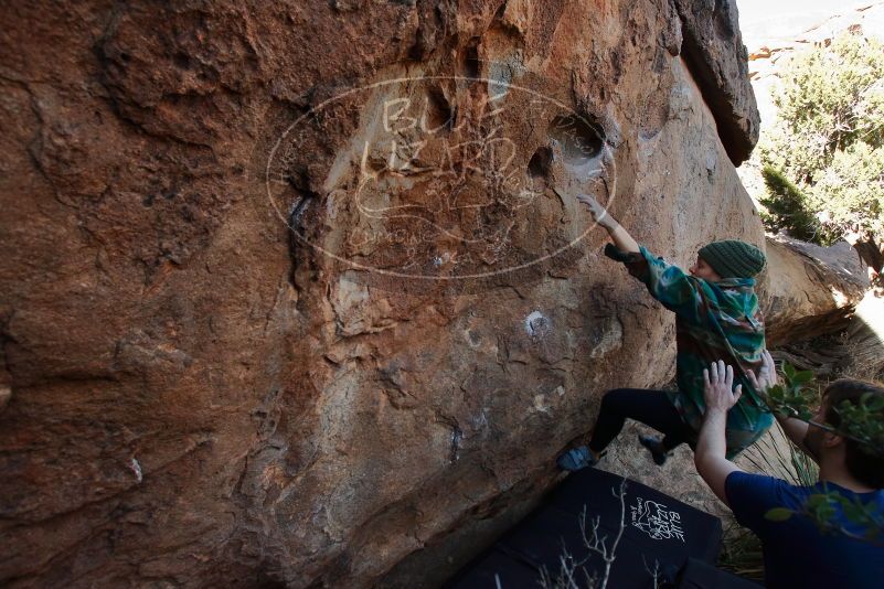 Bouldering in Hueco Tanks on 01/12/2020 with Blue Lizard Climbing and Yoga

Filename: SRM_20200112_1545401.jpg
Aperture: f/6.3
Shutter Speed: 1/250
Body: Canon EOS-1D Mark II
Lens: Canon EF 16-35mm f/2.8 L