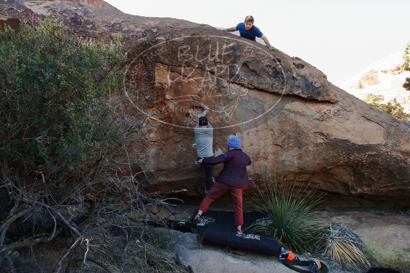Bouldering in Hueco Tanks on 01/12/2020 with Blue Lizard Climbing and Yoga

Filename: SRM_20200112_1557270.jpg
Aperture: f/6.3
Shutter Speed: 1/250
Body: Canon EOS-1D Mark II
Lens: Canon EF 16-35mm f/2.8 L