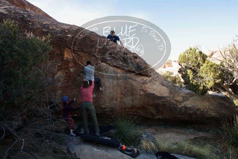 Bouldering in Hueco Tanks on 01/12/2020 with Blue Lizard Climbing and Yoga

Filename: SRM_20200112_1558330.jpg
Aperture: f/9.0
Shutter Speed: 1/250
Body: Canon EOS-1D Mark II
Lens: Canon EF 16-35mm f/2.8 L