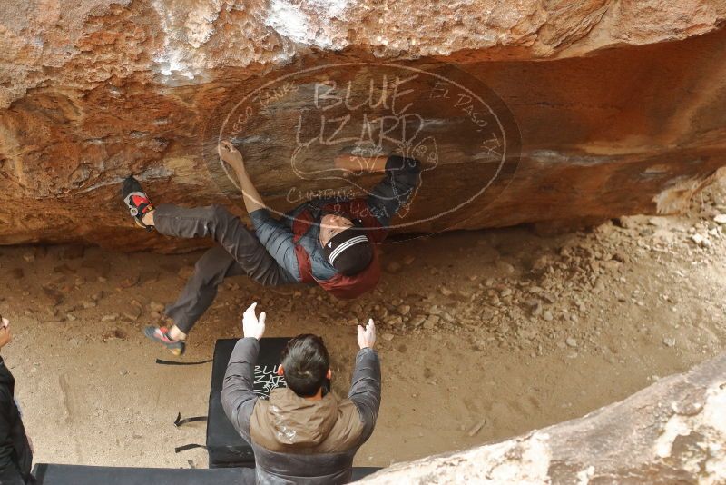 Bouldering in Hueco Tanks on 01/16/2020 with Blue Lizard Climbing and Yoga

Filename: SRM_20200116_1116580.jpg
Aperture: f/3.2
Shutter Speed: 1/320
Body: Canon EOS-1D Mark II
Lens: Canon EF 50mm f/1.8 II