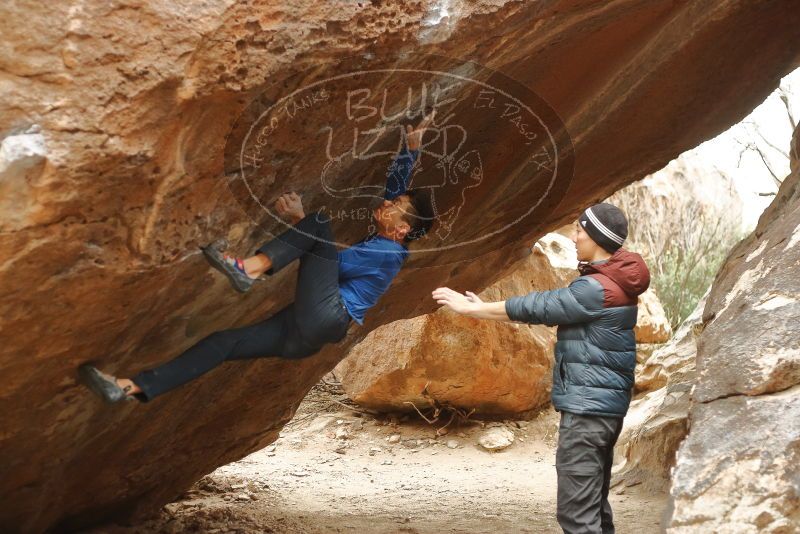 Bouldering in Hueco Tanks on 01/16/2020 with Blue Lizard Climbing and Yoga
Filename: SRM_20200116_1133010.jpg
Aperture: f/2.8
Shutter Speed: 1/320
Body: Canon EOS-1D Mark II
Lens: Canon EF 50mm f/1.8 II