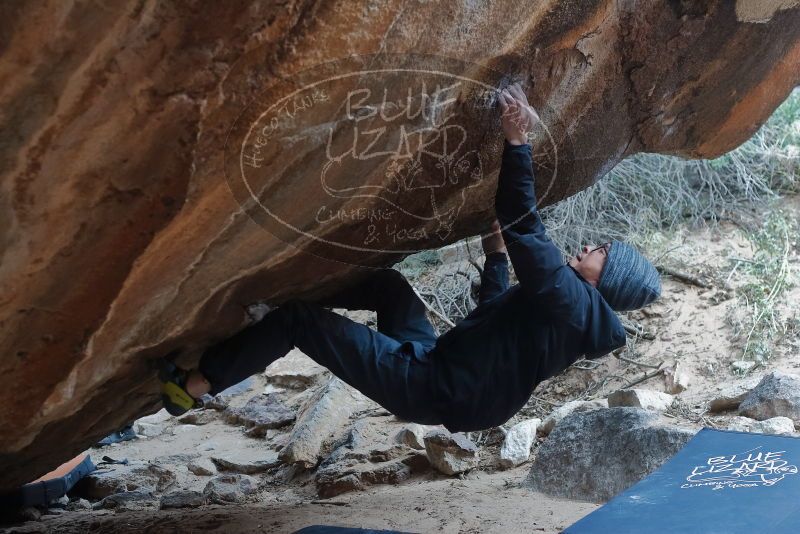 Bouldering in Hueco Tanks on 01/16/2020 with Blue Lizard Climbing and Yoga

Filename: SRM_20200116_1444370.jpg
Aperture: f/3.5
Shutter Speed: 1/250
Body: Canon EOS-1D Mark II
Lens: Canon EF 50mm f/1.8 II