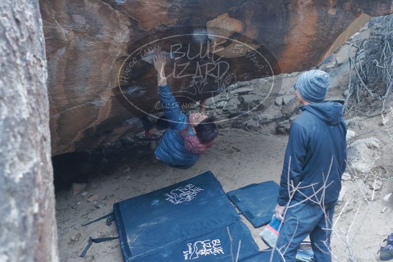 Bouldering in Hueco Tanks on 01/16/2020 with Blue Lizard Climbing and Yoga

Filename: SRM_20200116_1506440.jpg
Aperture: f/3.2
Shutter Speed: 1/250
Body: Canon EOS-1D Mark II
Lens: Canon EF 50mm f/1.8 II