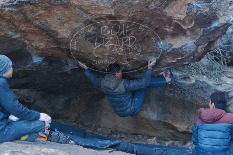 Bouldering in Hueco Tanks on 01/16/2020 with Blue Lizard Climbing and Yoga
Filename: SRM_20200116_1549570.jpg
Aperture: f/3.2
Shutter Speed: 1/250
Body: Canon EOS-1D Mark II
Lens: Canon EF 50mm f/1.8 II
