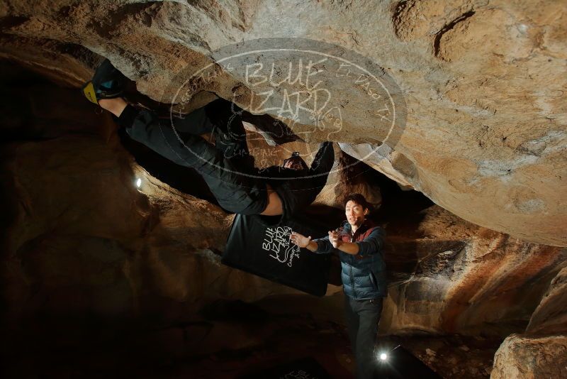 Bouldering in Hueco Tanks on 01/16/2020 with Blue Lizard Climbing and Yoga
Filename: SRM_20200116_1726530.jpg
Aperture: f/8.0
Shutter Speed: 1/250
Body: Canon EOS-1D Mark II
Lens: Canon EF 16-35mm f/2.8 L