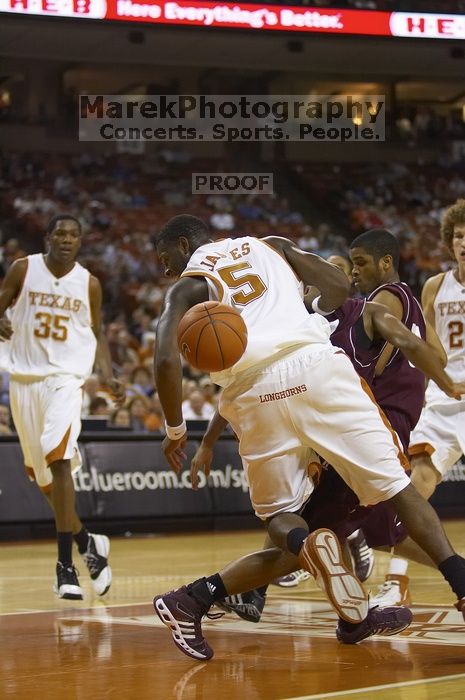 Forward Damion James, #5.  The longhorns defeated the Texas Southern University (TSU) Tigers 90-50 Tuesday night.

Filename: SRM_20061128_2023068.jpg
Aperture: f/2.8
Shutter Speed: 1/640
Body: Canon EOS-1D Mark II
Lens: Canon EF 80-200mm f/2.8 L
