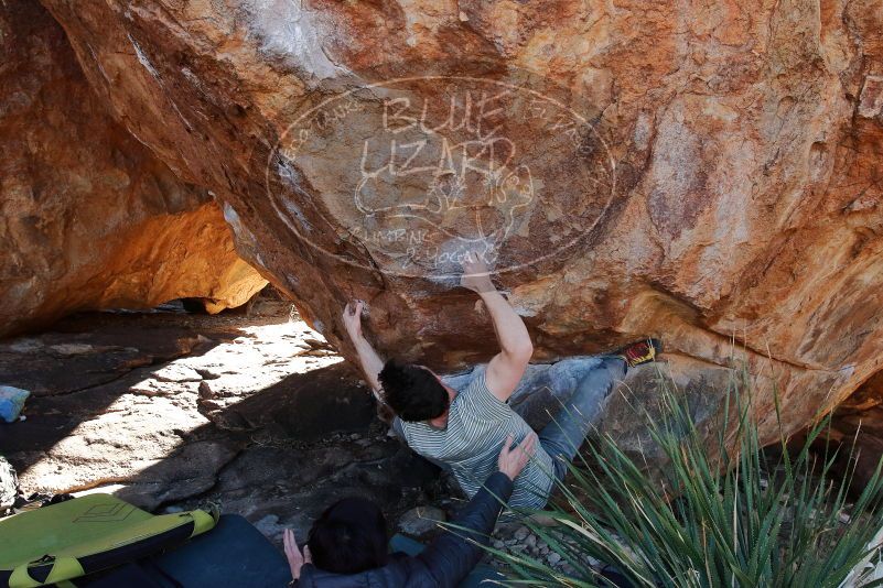 Bouldering in Hueco Tanks on 01/18/2020 with Blue Lizard Climbing and Yoga
Filename: SRM_20200118_1142480.jpg
Aperture: f/7.1
Shutter Speed: 1/250
Body: Canon EOS-1D Mark II
Lens: Canon EF 16-35mm f/2.8 L