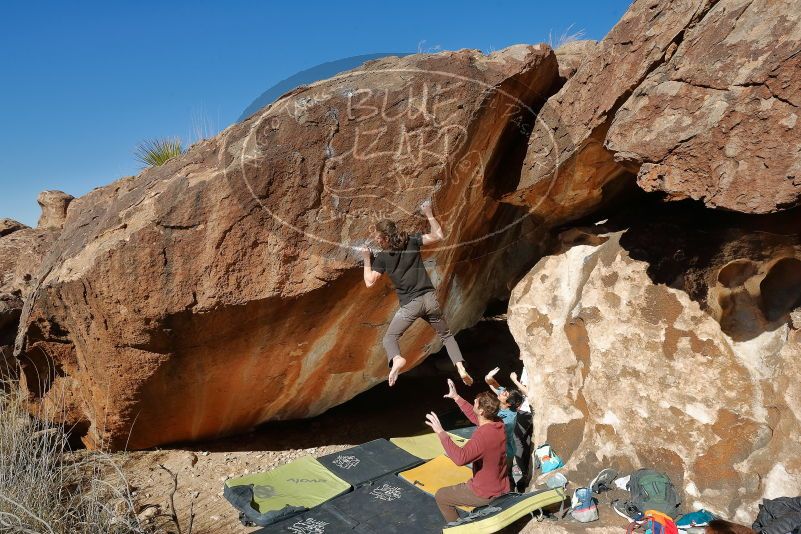 Bouldering in Hueco Tanks on 01/18/2020 with Blue Lizard Climbing and Yoga
Filename: SRM_20200118_1247580.jpg
Aperture: f/8.0
Shutter Speed: 1/250
Body: Canon EOS-1D Mark II
Lens: Canon EF 16-35mm f/2.8 L