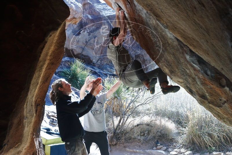 Bouldering in Hueco Tanks on 01/18/2020 with Blue Lizard Climbing and Yoga

Filename: SRM_20200118_1304541.jpg
Aperture: f/5.0
Shutter Speed: 1/250
Body: Canon EOS-1D Mark II
Lens: Canon EF 50mm f/1.8 II