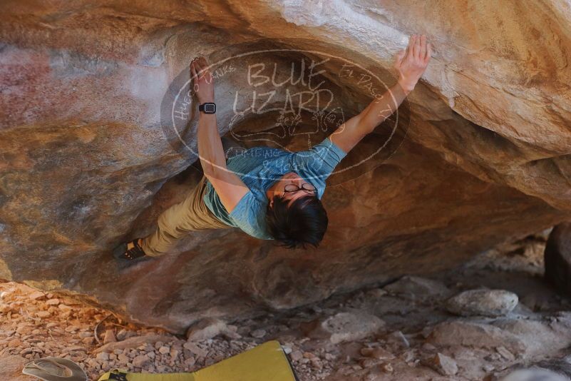 Bouldering in Hueco Tanks on 01/18/2020 with Blue Lizard Climbing and Yoga
Filename: SRM_20200118_1327231.jpg
Aperture: f/2.8
Shutter Speed: 1/320
Body: Canon EOS-1D Mark II
Lens: Canon EF 50mm f/1.8 II