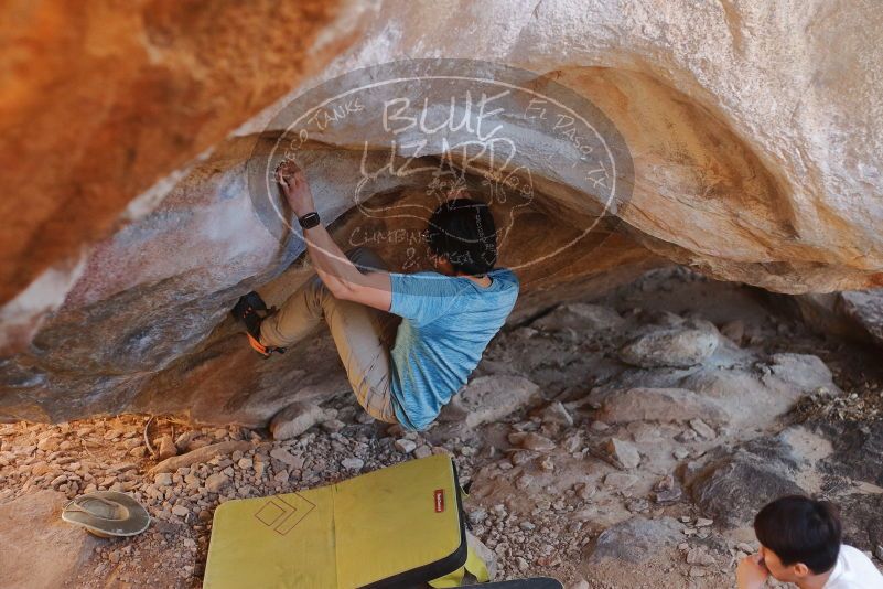 Bouldering in Hueco Tanks on 01/18/2020 with Blue Lizard Climbing and Yoga

Filename: SRM_20200118_1418070.jpg
Aperture: f/2.8
Shutter Speed: 1/250
Body: Canon EOS-1D Mark II
Lens: Canon EF 50mm f/1.8 II