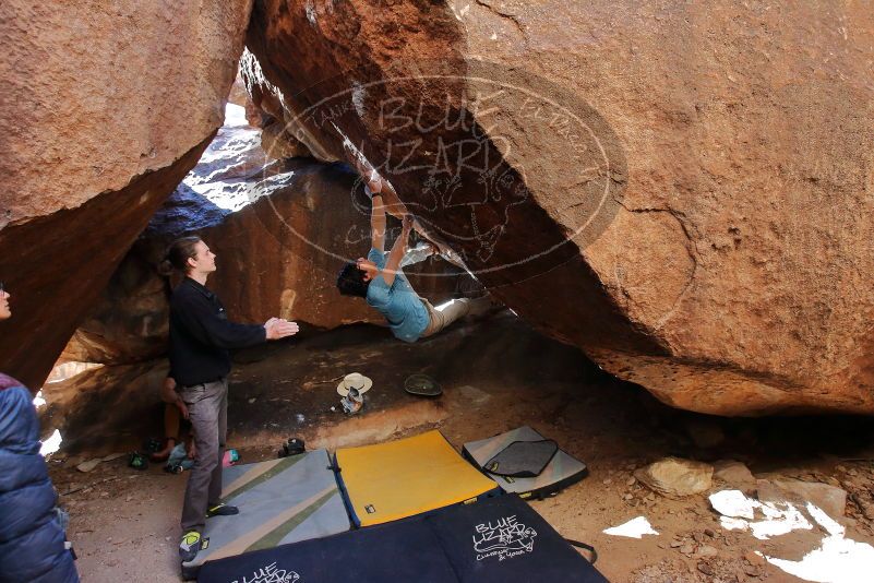 Bouldering in Hueco Tanks on 01/18/2020 with Blue Lizard Climbing and Yoga
Filename: SRM_20200118_1523340.jpg
Aperture: f/5.0
Shutter Speed: 1/250
Body: Canon EOS-1D Mark II
Lens: Canon EF 16-35mm f/2.8 L