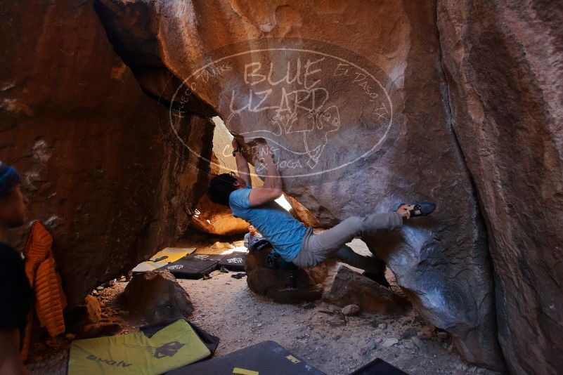 Bouldering in Hueco Tanks on 01/18/2020 with Blue Lizard Climbing and Yoga
Filename: SRM_20200118_1532040.jpg
Aperture: f/4.0
Shutter Speed: 1/250
Body: Canon EOS-1D Mark II
Lens: Canon EF 16-35mm f/2.8 L
