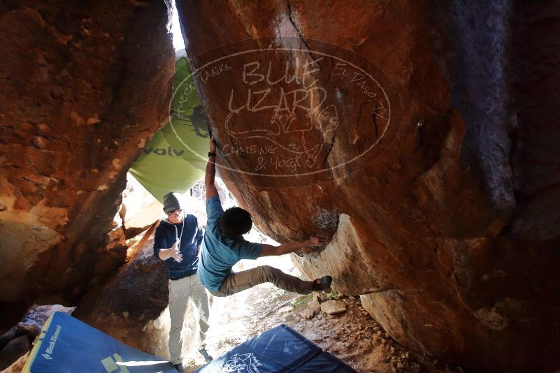 Bouldering in Hueco Tanks on 01/18/2020 with Blue Lizard Climbing and Yoga

Filename: SRM_20200118_1636091.jpg
Aperture: f/4.0
Shutter Speed: 1/250
Body: Canon EOS-1D Mark II
Lens: Canon EF 16-35mm f/2.8 L