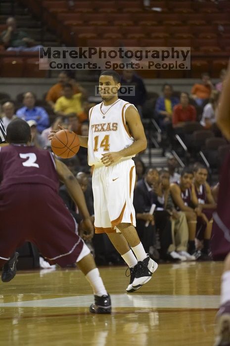 Guard D.J. Augustin, #14. The longhorns defeated the Texas Southern University (TSU) Tigers 90-50 Tuesday night.
Filename: SRM_20061128_2047169.jpg
Aperture: f/2.8
Shutter Speed: 1/640
Body: Canon EOS-1D Mark II
Lens: Canon EF 80-200mm f/2.8 L